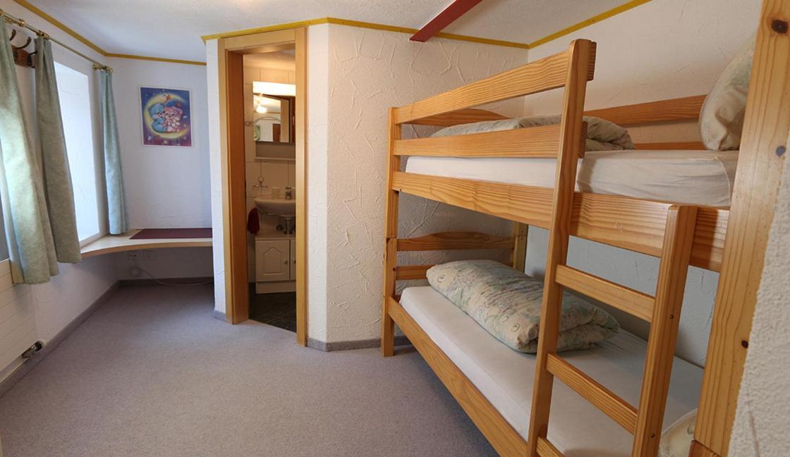 Hotel Alpina Grächen Extérieur photo