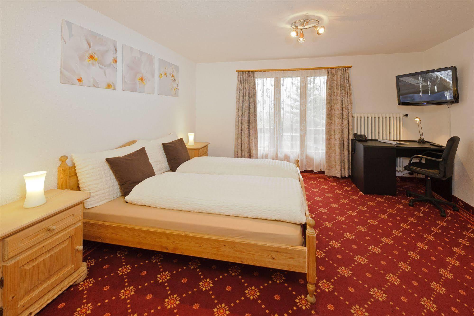 Hotel Alpina Grächen Extérieur photo